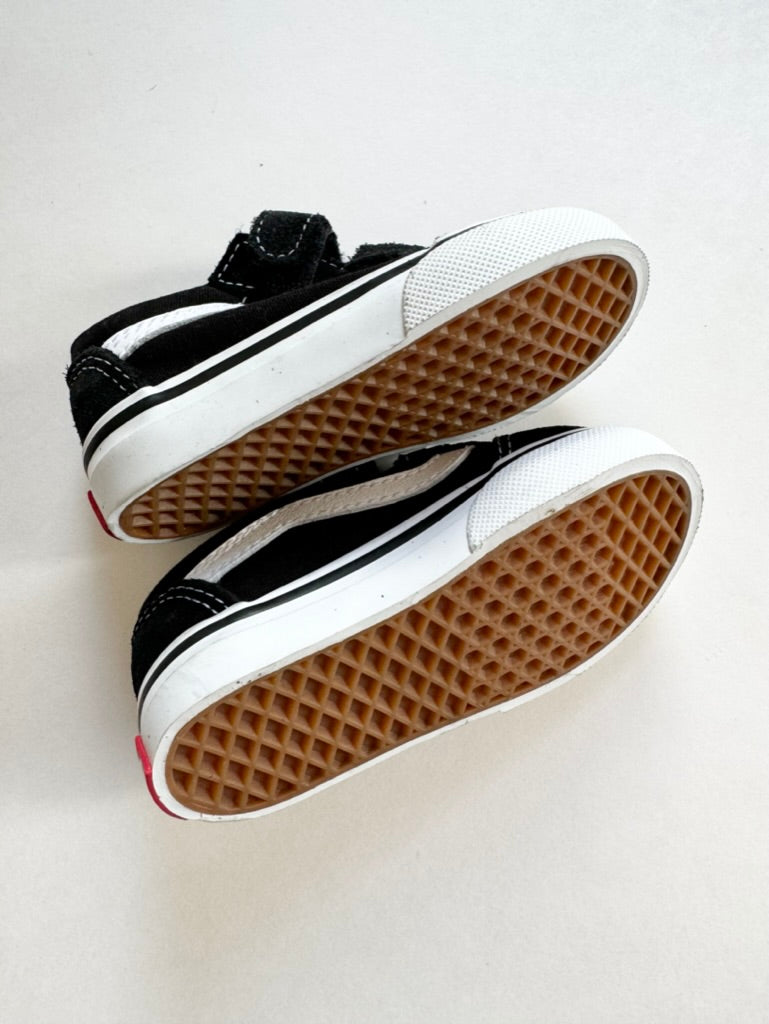 NEW Vans Black and White Velcro Shoes • 5c