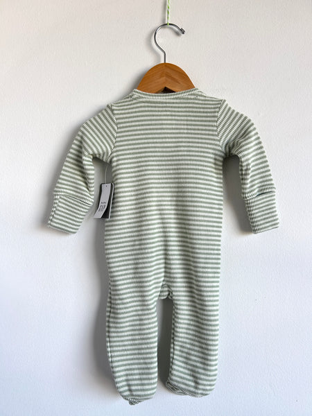NEW Gap Green and White Striped Bear Sleeper • 0-3 months