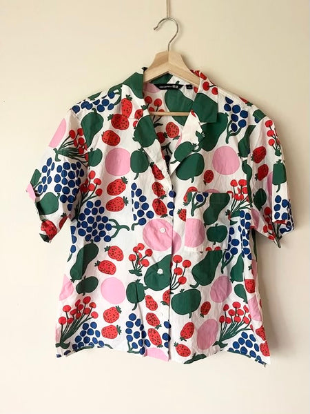 Uniqlo x Marimekko Button Up Top • Adult Large