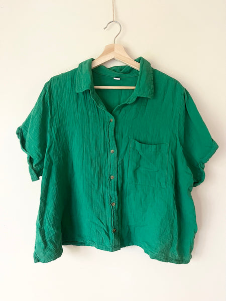 Old Navy Green Muslin Button Up Top • Adult XL