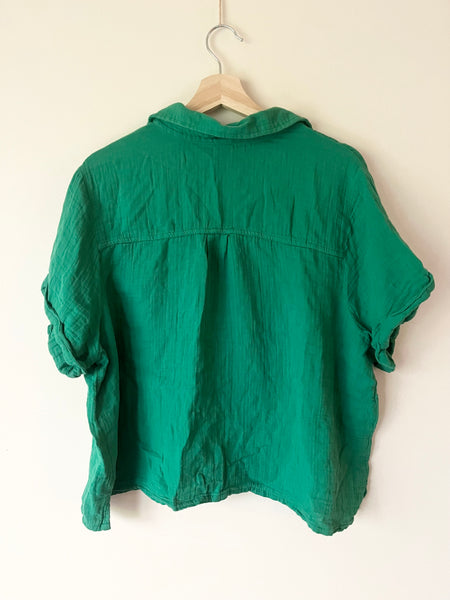 Old Navy Green Muslin Button Up Top • Adult XL