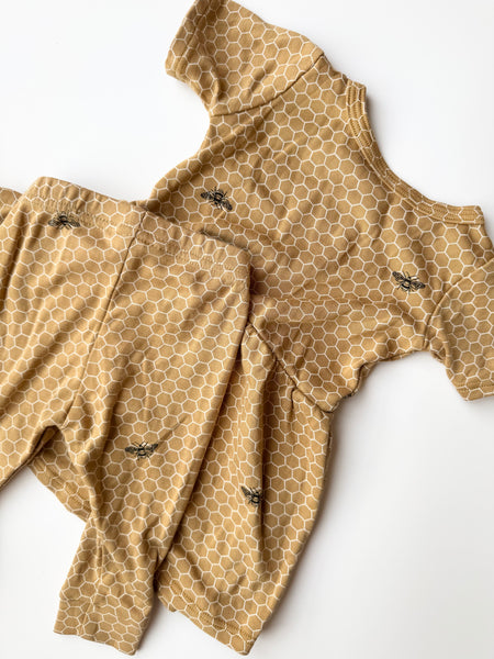 Little and Lively 2pc Bee Set • 0-6 months