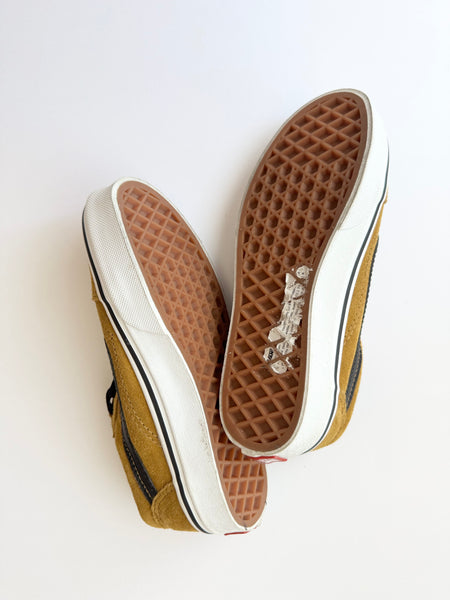 NEW Vans Low Top Brown Shoes • 1.5Y
