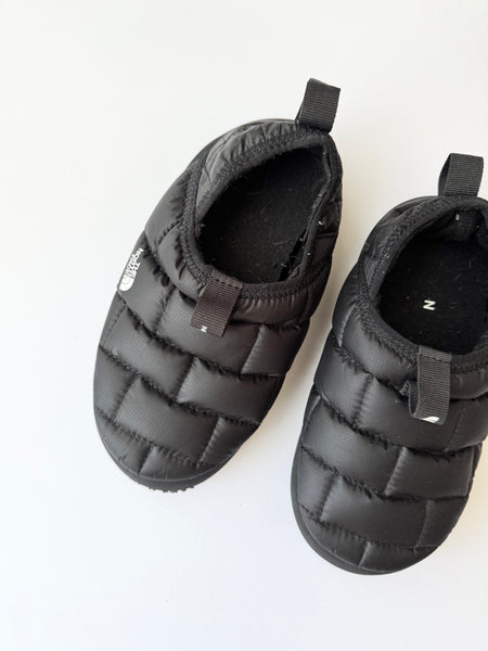 The North Face Thermoball Traction Mules Slippers • 1Y