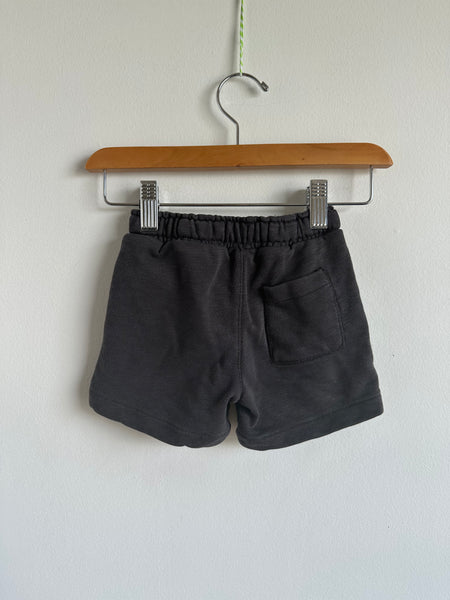 H&M Loose Drawstring Waist Shorts • 5-6 years