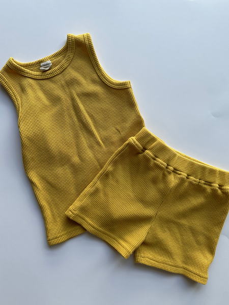 Alice and Ames 2pc Yellow Waffle Tank Set • 5 years