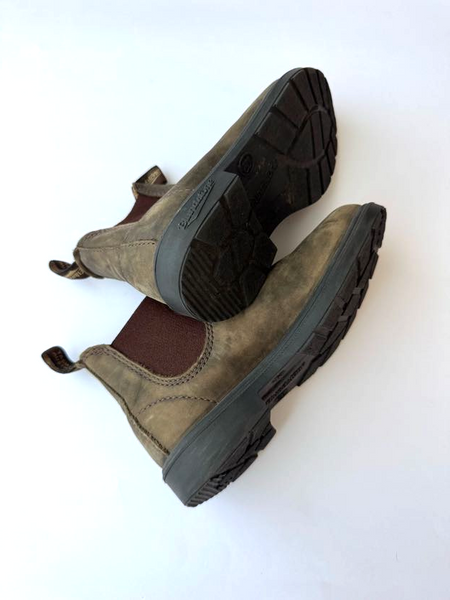 Blundstone Brown Leather Boots • 13 AUS / 1 US