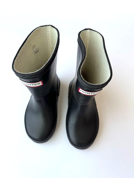 Hunter Black Rubber Boots • 5c