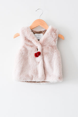 Zara Fuzzy Vest • 12-18 months